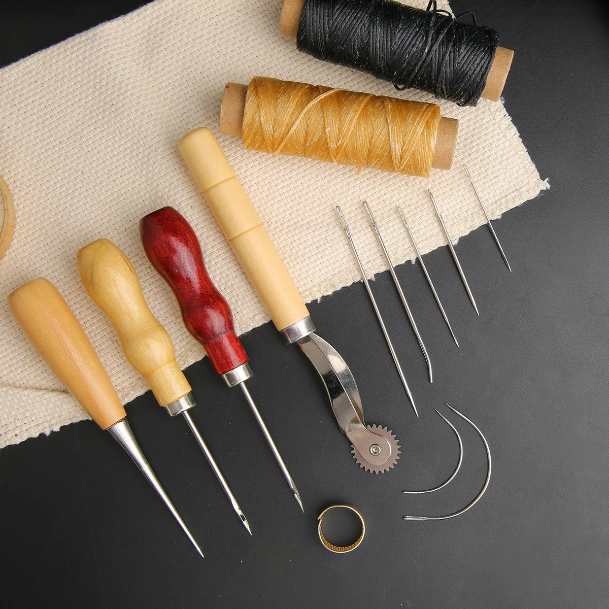 14PCS Kit da cucito artigianal - Leather Tooling Kit recensione e prezzo